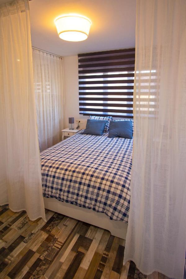 Loft En Gijon - Cimavilla Con Vistas Al Cerro Exterior photo